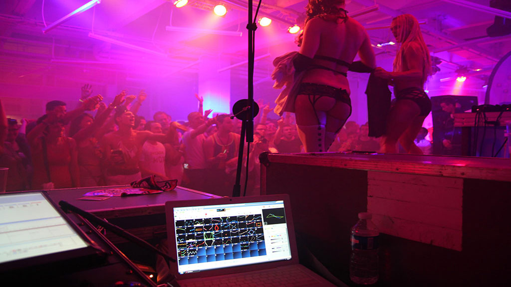 Micro filaire et micro sans fil utilisés en prestation